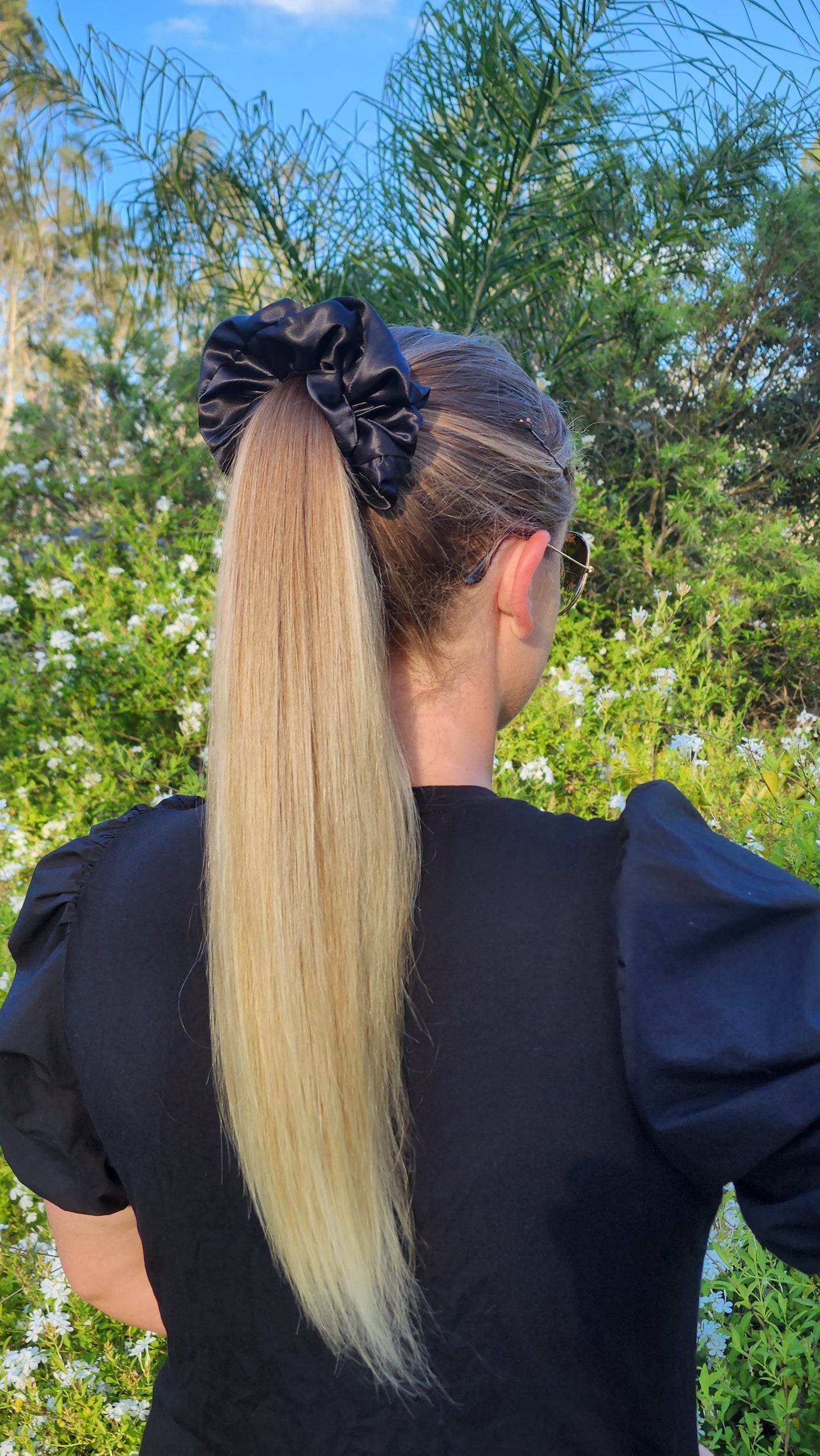 Onyx Oversized Mulberry Silk Scrunchie