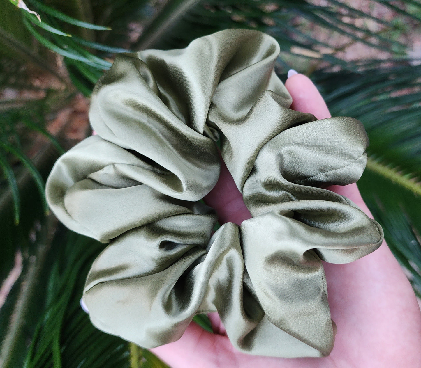 Botanical Oversized Mulberry Silk Scrunchie
