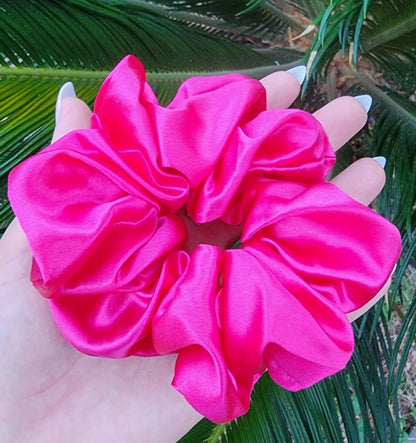 Wildberry Oversized Mulberry Silk Scrunchie
