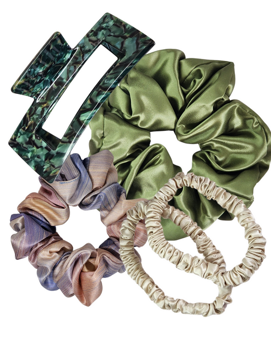Good Hair Days Set – gift set with 22 momme Mulberry Silk scrunchies (oversized, classic printed, thin duo) and eco-friendly claw clip, ideal for stylish hair days.